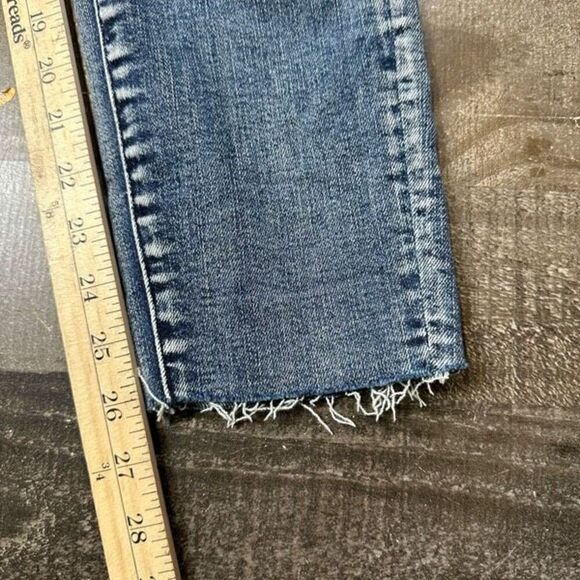 Judy Blue Women’s Size 26 Relaxed Fit Jeans Blue Medium Wash Denim Raw Hem - Picture 6 of 10